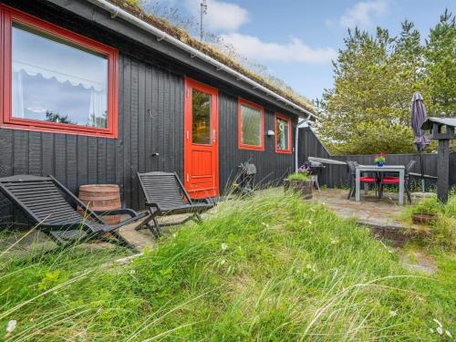 Holiday Home Kathaline - 3-4km from the sea in Western Jutland by Interhome