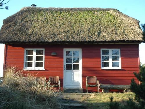 Holiday Home Jon - 400m from the sea in Western Jutland by Interhome