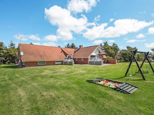Holiday Home Swening - 2-1km from the sea in Western Jutland by Interhome