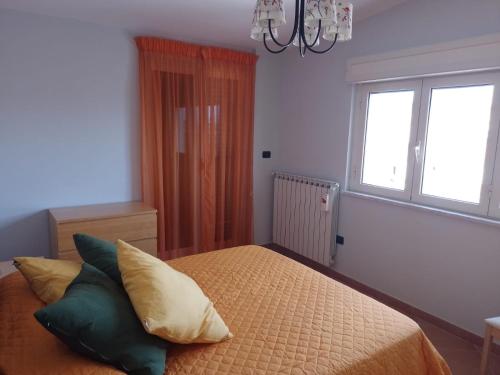 One-Bedroom Apartment image 2