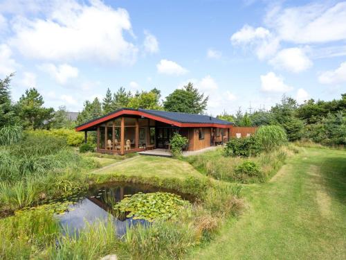 Holiday Home Sune - 500m from the sea in Western Jutland by Interhome