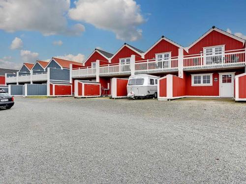 Apartment Guthir - 1-2km from the sea in Western Jutland by Interhome