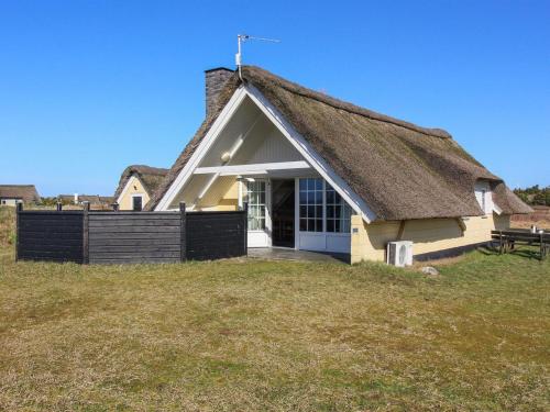 Holiday Home Franciska - 800m from the sea in Western Jutland by Interhome