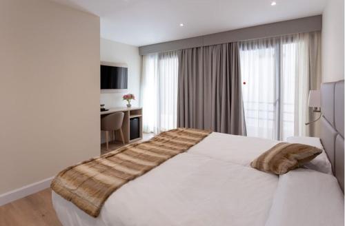 Hotel SAIOLA - Accommodation - Camprodon