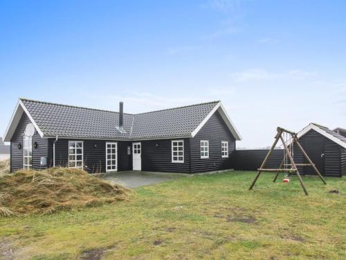 Holiday Home Suvi - 900m from the sea in Western Jutland by Interhome