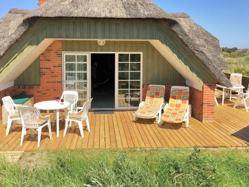 Holiday Home Slava - 250m from the sea in Western Jutland by Interhome