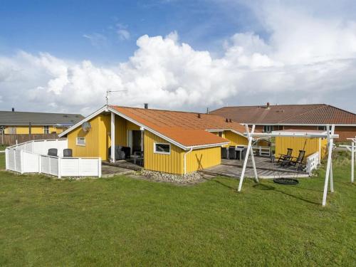 Holiday Home Hebba - 300m from the sea in Western Jutland by Interhome