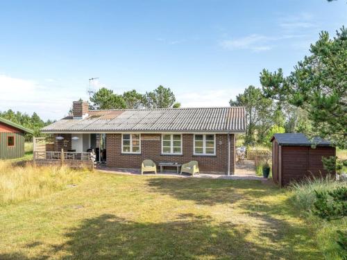  Holiday Home Aurelie - 800m from the sea in NW Jutland by Interhome, Pension in Torsted bei Vang