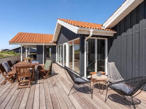 Holiday Home Milena - 600m from the sea in NW Jutland by Interhome