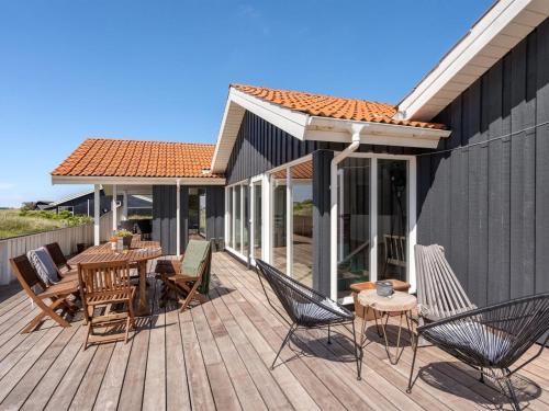 Holiday Home Milena - 600m from the sea in NW Jutland by Interhome