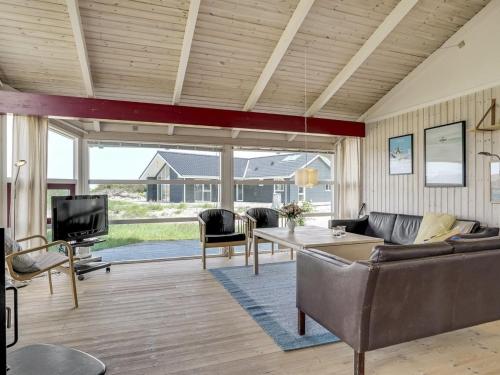 Holiday Home Laurentius - 300m from the sea in NW Jutland by Interhome