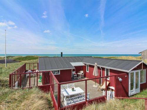 Holiday Home Marius - 200m from the sea in NW Jutland by Interhome