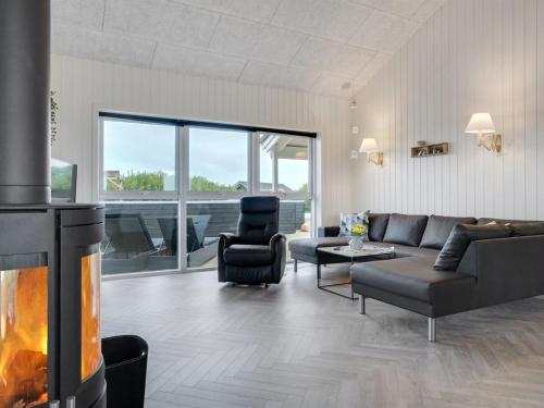 Holiday Home Markku - 400m from the sea in Western Jutland by Interhome