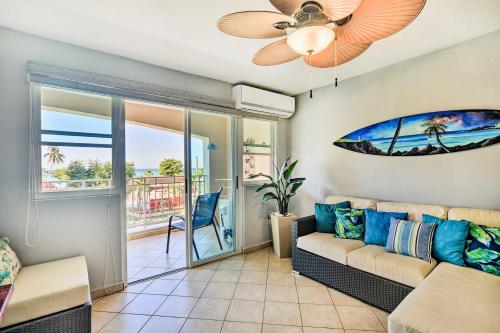 Breezy Condo with Ocean View Balcony Walk to Beach!