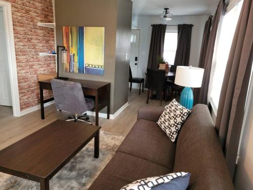 Trendy Escape ◉ California King bed awaits! in Charlotte, USA