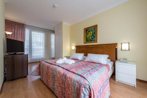 Hotel Churchill - image 2