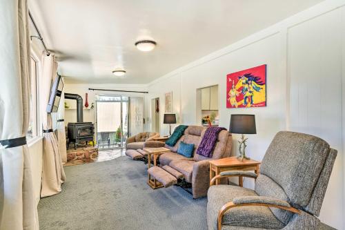 Sedona Stardust Hideaway with Patio and Mtn Views! - image 11