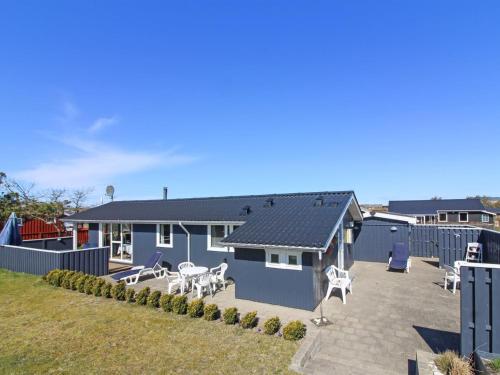 Holiday Home Hælf - 400m from the sea in NW Jutland by Interhome