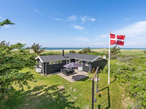 Holiday Home Marit - 150m from the sea in NW Jutland by Interhome