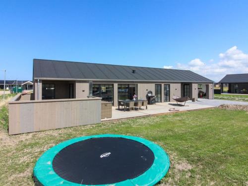 Holiday Home Haddingus - 950m from the sea in NW Jutland by Interhome
