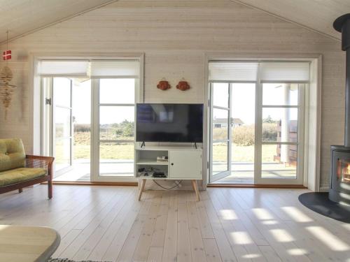 Holiday Home Armgard - 300m from the sea in NW Jutland by Interhome