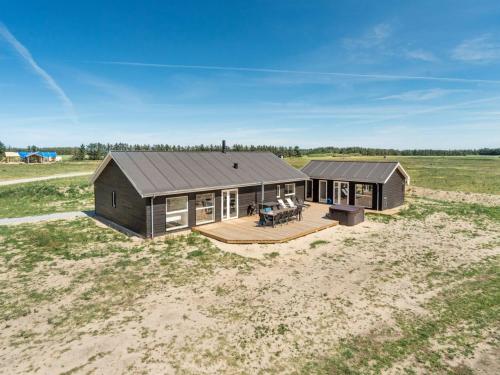  Holiday Home Hedina - 1-3km from the sea in NW Jutland by Interhome, Unterkunft in Løkken