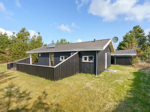 Holiday Home Vlatko - 2-9km from the sea in NW Jutland by Interhome