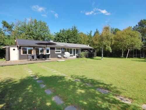 Holiday Home Gerwin - 3km from the sea in NW Jutland by Interhome