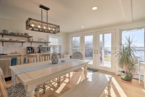 Home on Greenhill Pond with Panoramic Views and 3 Decks - image 10