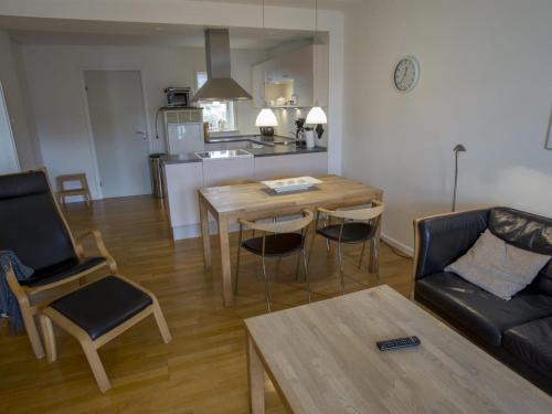 Apartment Thorgrim - 800m from the sea in NW Jutland by Interhome