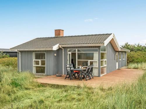 Holiday Home Gilbert - 150m from the sea in NW Jutland by Interhome