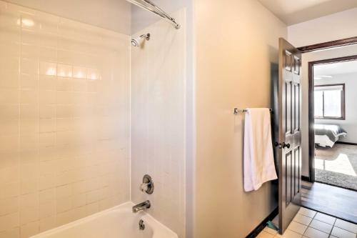 Spacious Fairplay Cabin with Views about 21 Mi to Breck! in Fairplay, USA