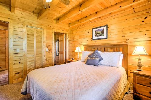 Douglas Lake-View Cabin with Hot Tub and L-Shaped Porch - image 13