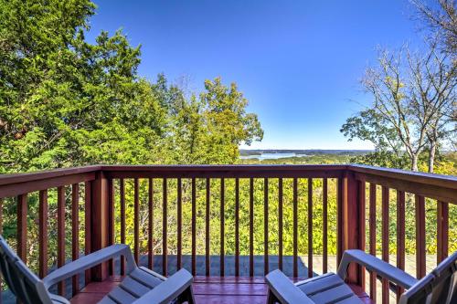 Douglas Lake-View Cabin with Hot Tub and L-Shaped Porch - main image