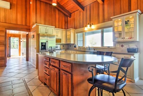 7-Acre Coastal Michigan Home with Hot Tub and Sauna! in Ludington, USA