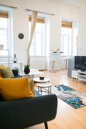 NEW apartment dohany street - Tap to explore photos
