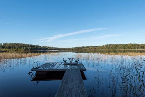 Beach, The Solhem Cabin - 80m to the lake, 1930s charm in Stromstad