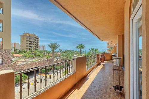 Bella Sirena Luxury Resort 205-D