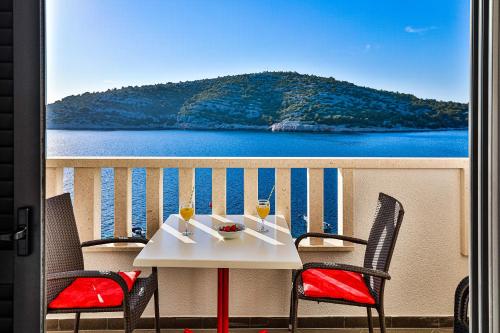 Apartment with Sea View