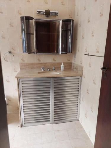 ห้องน้ำ, Casa Aconchegante - Circuito Teresópolis Friburgo (Casa Aconchegante - Circuito Teresopolis Friburgo) in เตเรโซโปลิส