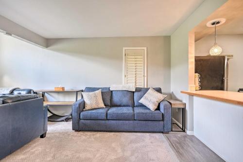 Ellicottville Townhome about Half Mi to Slopes! in Ellicottville, USA