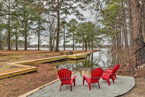 Lakeside Happiness Home on Lake Moultrie!