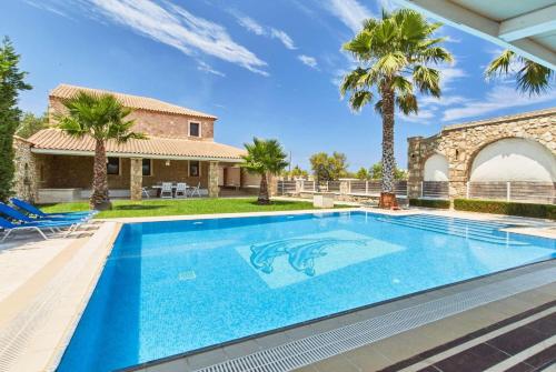  Villa St.Dennis in Makris Gialos