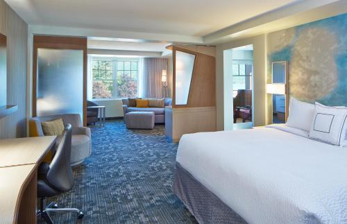 Courtyard by Marriott Lake George