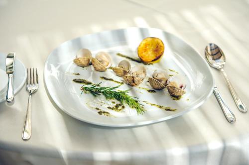Hotel Azimut - image 12
