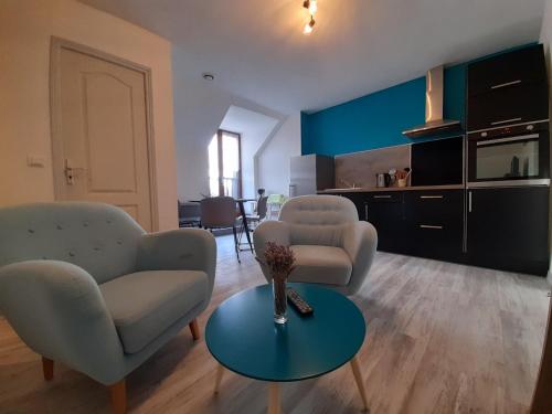 . Appartement 2 chambres avec Wi-Fi, proche centre-ville et thermes de La Roche-Posay - FR-1-541-10