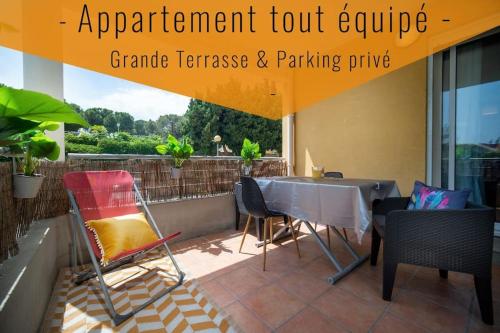 Appartement tout equipe terrasse et parking prive in La Viste