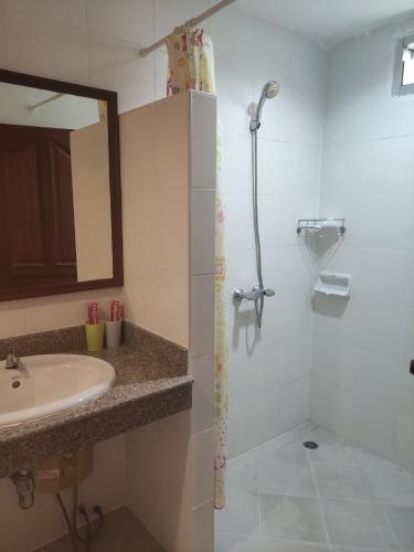 Baan Thara Guesthouse – Ao Nang, CO