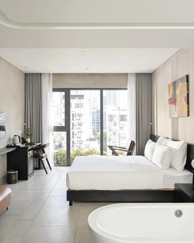 Triple E Hotel Metro Ben Thanh near Targ Ben Thanh