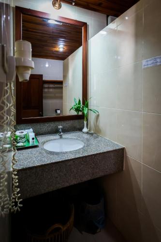 Standard Double Room image 1